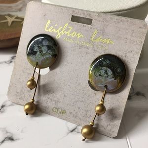 🖤Hawaiian clip earrings